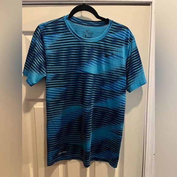 Nike Dri-Fit Blue Black Printed Legend Crewneck Workout T-Shirt - Picture 1 of 6